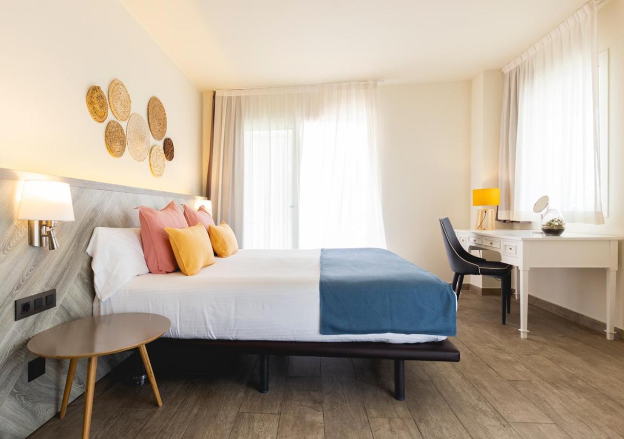 1935 Hotel Boutique & Apartments - Adults Only Rosas Exteriör bild